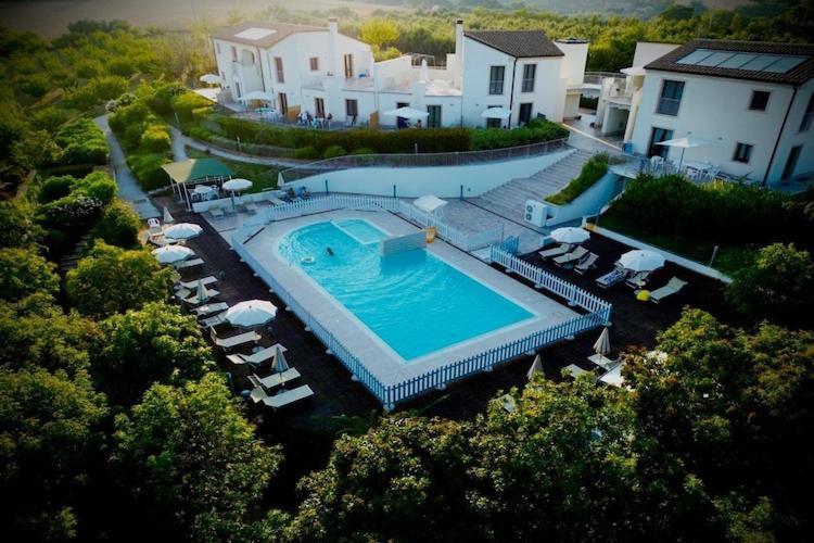 Holiday Resort Contea Dei Ciliegi Pedaso Εξωτερικό φωτογραφία